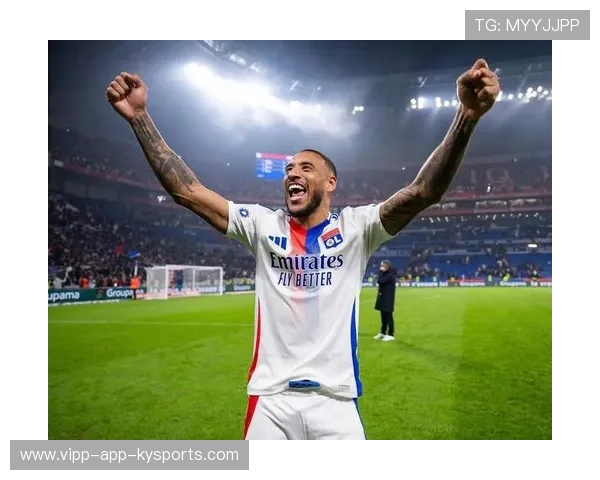 里昂托利索中场推进很有效