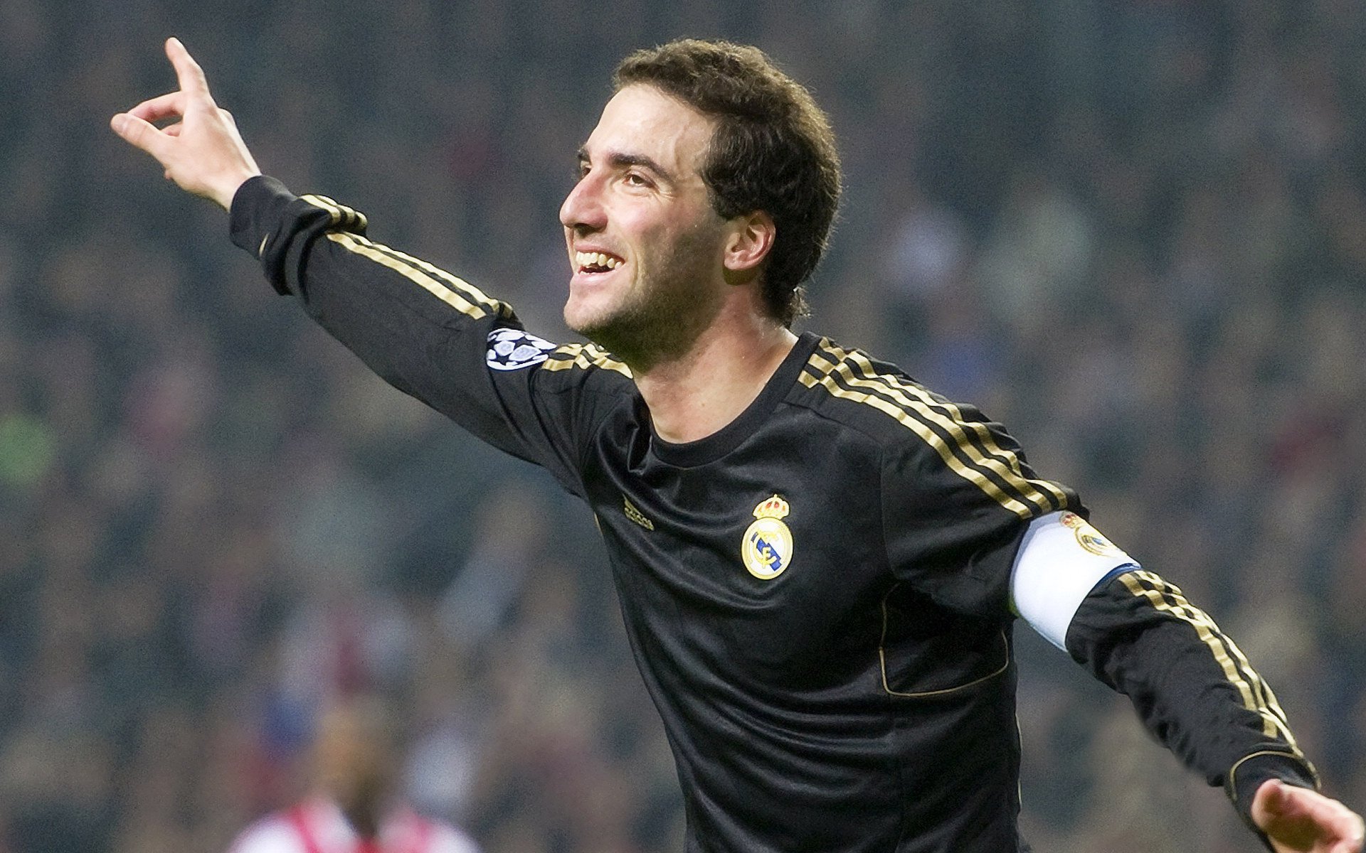 Yıldız传射建功，再创小组赛高光表现